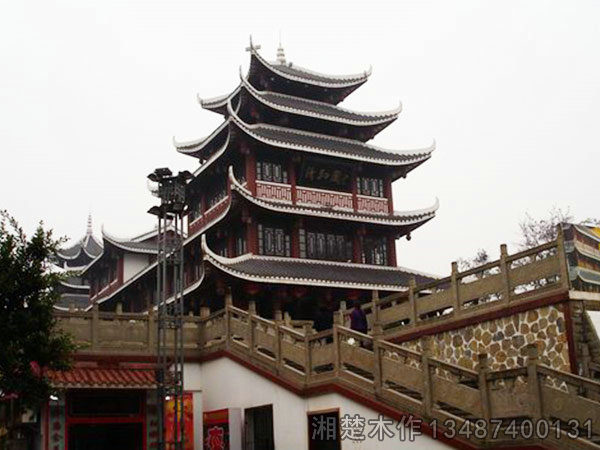 土家吊脚楼